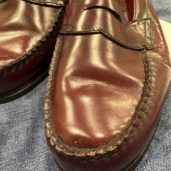 Bass Classic Brown Leather Loafers - Picture 2 of 8